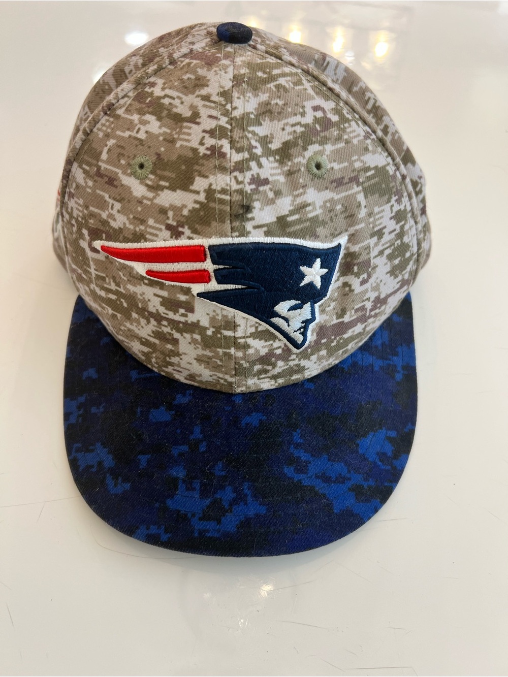 New Era  NFL  New England Patriots Salute To Service Fitted Hat